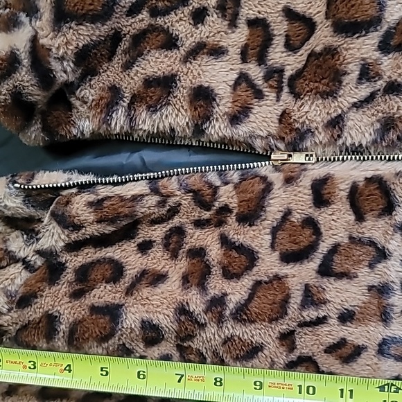 Beauciel vest 3X zip faux fur cabincore baddie animal print - Picture 5 of 13